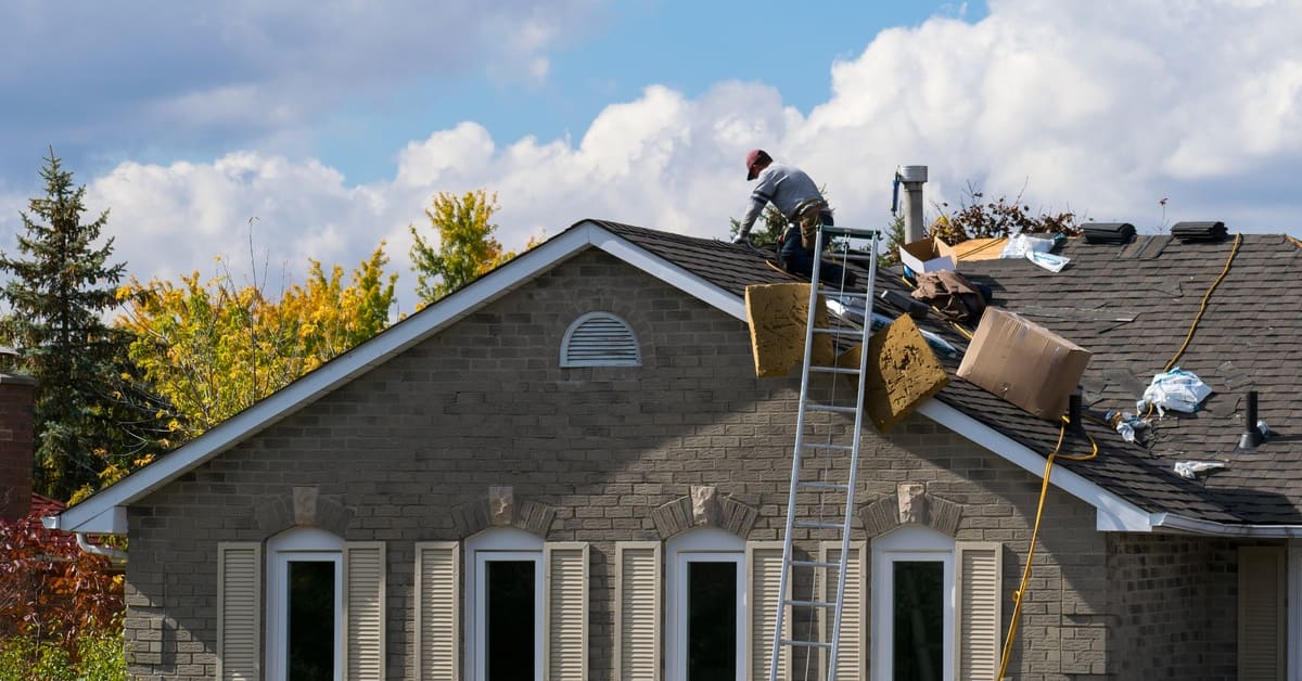 Roof Red Flags That Impact Mortgage Lending